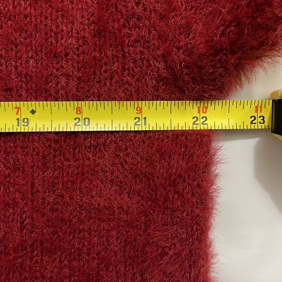 Ava & Viv women’s cranberry  colored sweater size 1XL furry and comfortable - Picture 7 of 8